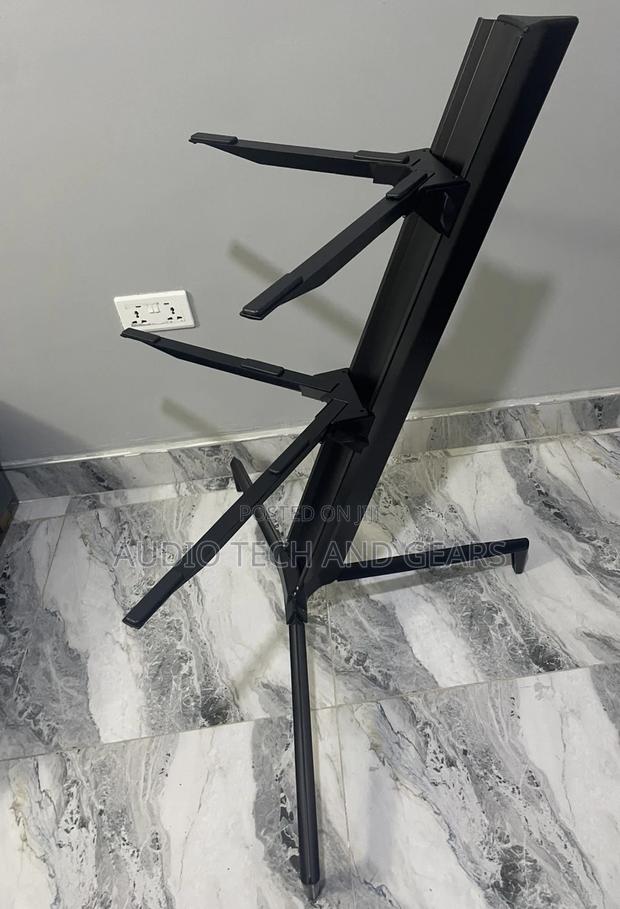 Heavy Duty Double Keyboard Stand · Photo 3
