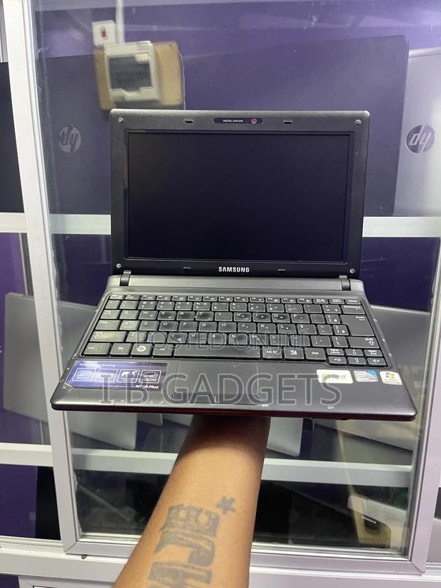 Laptop Samsung N150 Plus 4GB Intel Pentium HDD 500GB · Photo 1