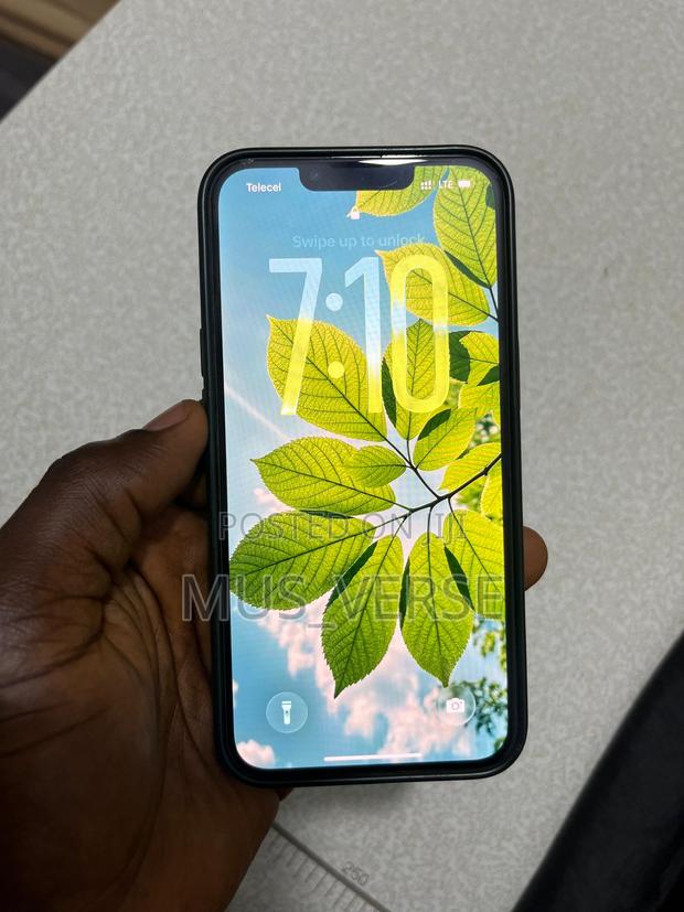 Apple iPhone 13 128 GB Black · Photo 1