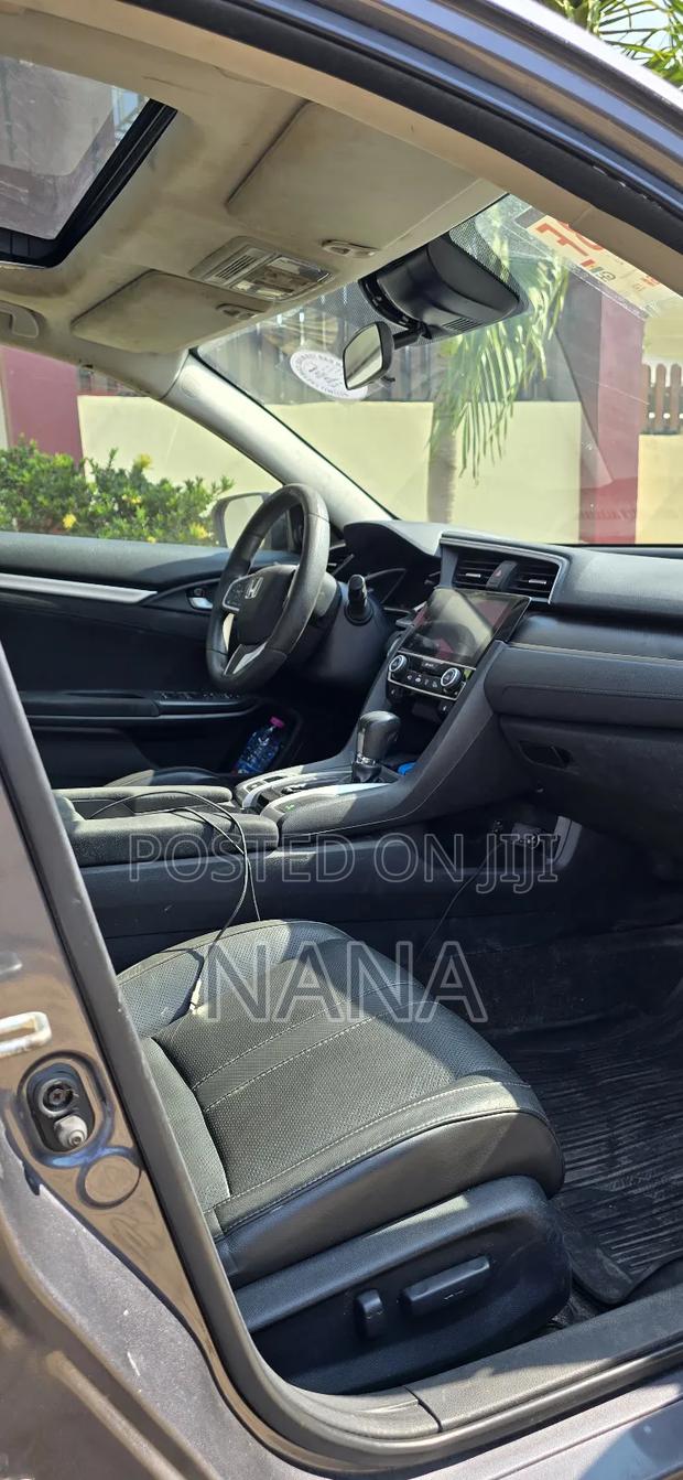 Honda Civic EX-L Sedan 2018 Gray · Photo 6