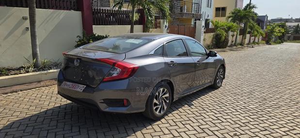 Honda Civic EX-L Sedan 2018 Gray · Photo 7
