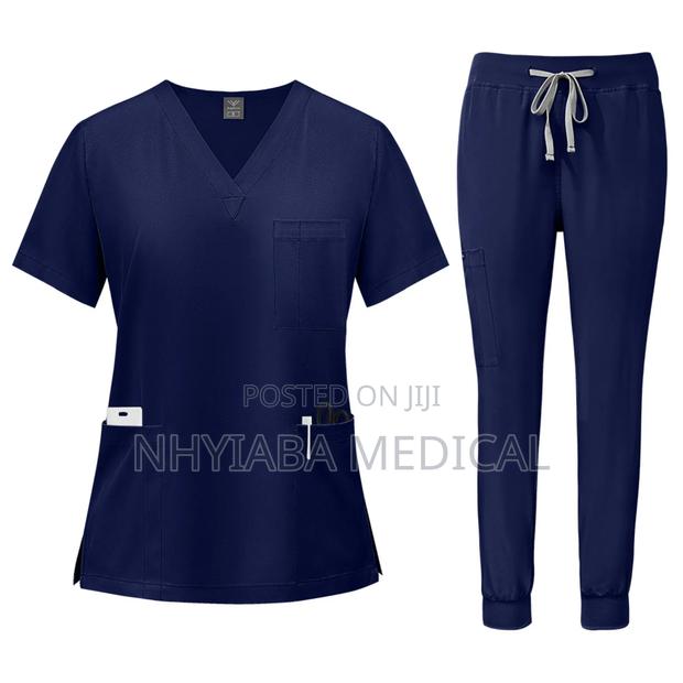 Doctor Nurse Jogger Scrub Uniform · Photo 2
