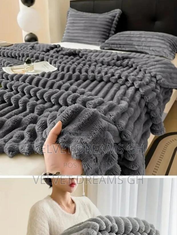 Soft Blanket · Photo 3