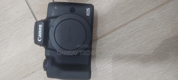 Canon M50 Mark II Mirrorless With 15 - 45mm Lens · Photo 5