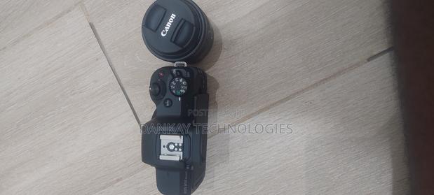 Canon M50 Mark II Mirrorless With 15 - 45mm Lens · Photo 8