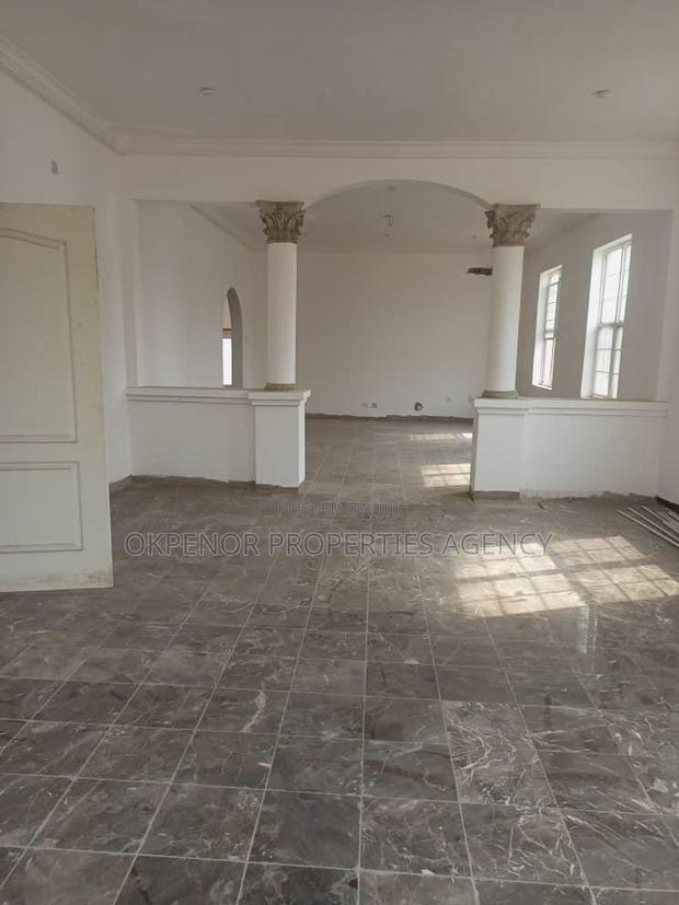 7bdrm House in Adjiringanor, Ability for sale · Photo 4