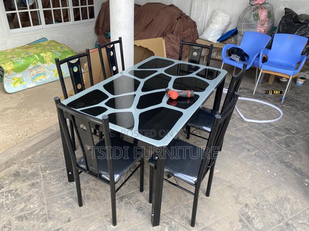 Dining Table With 6chairs · Photo 2