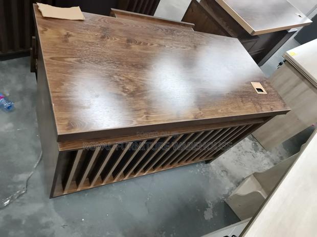 Quality Luxurious Office Desk (Foreign Type) · Photo 2