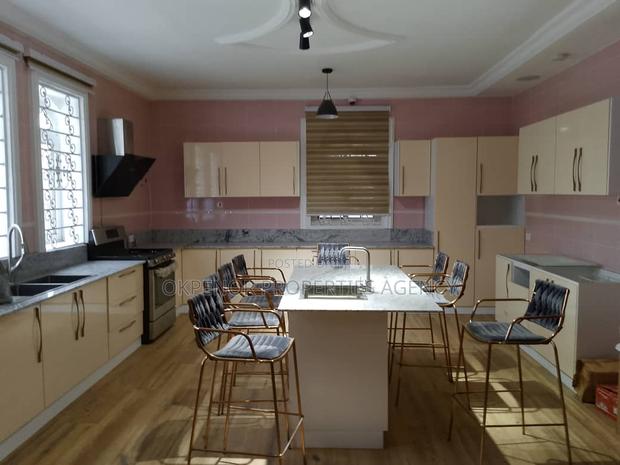 7bdrm House in Tema Com12 for sale · Photo 6