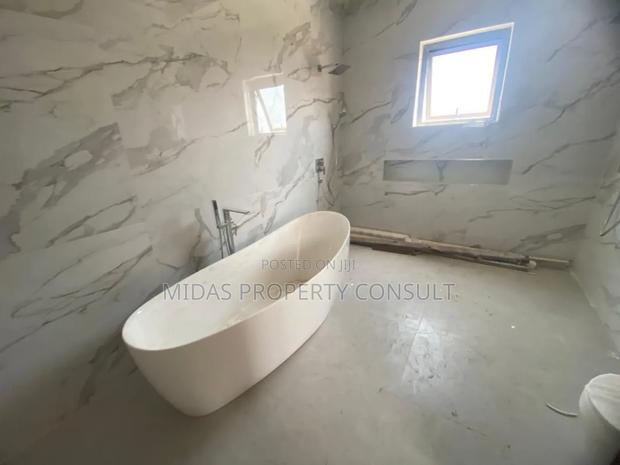 4bdrm House in School Junction, Ashaley Botwe for sale · Photo 8