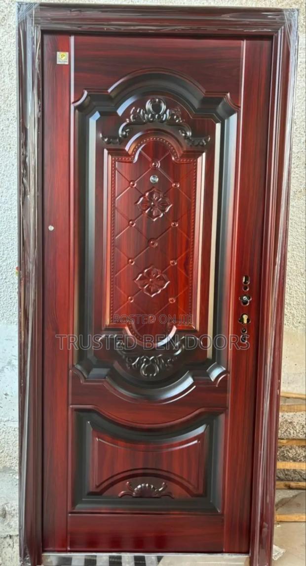New Paladin Turkey Security Smooth Metal Door · Photo 1
