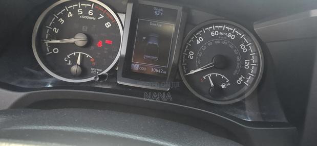 Toyota Tacoma TRD Off Road 2021 Green · Photo 6