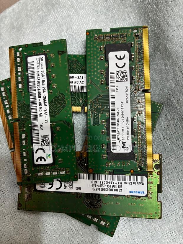 8gb Pc4/Ddr4 Ram Pullout · Photo 1