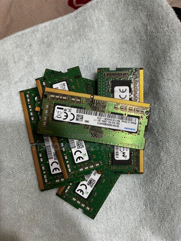 8gb Pc4/Ddr4 Ram Pullout · Photo 3