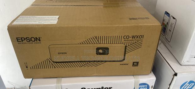 Epson Co-W01 Projector White · Photo 1