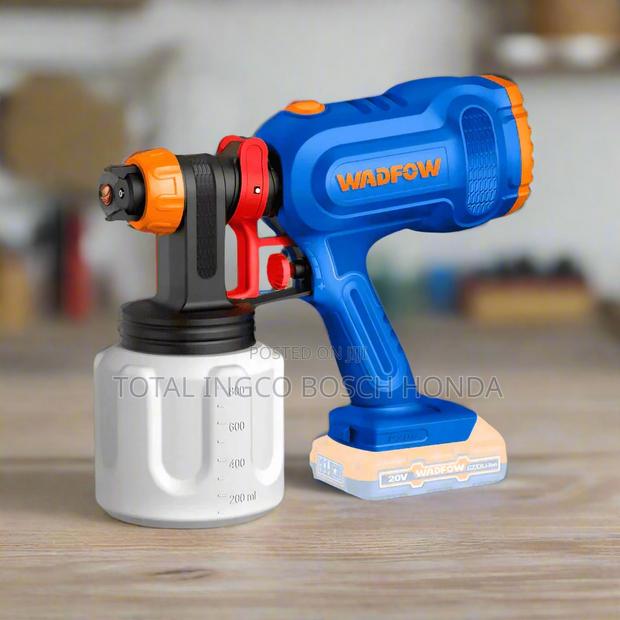 Spraying Gun 1 Battery and 1charger · Photo 1