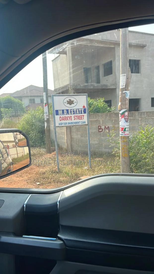 A Plot of Land for Sale at Motorway Extension Close to Safari Homes · Photo 4