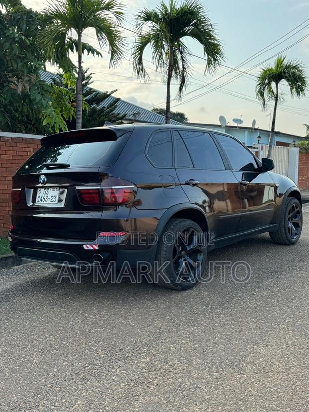 BMW X5 xDrive35i Premium AWD (3.0L 6cyl 8A) 2012 Black · Photo 5