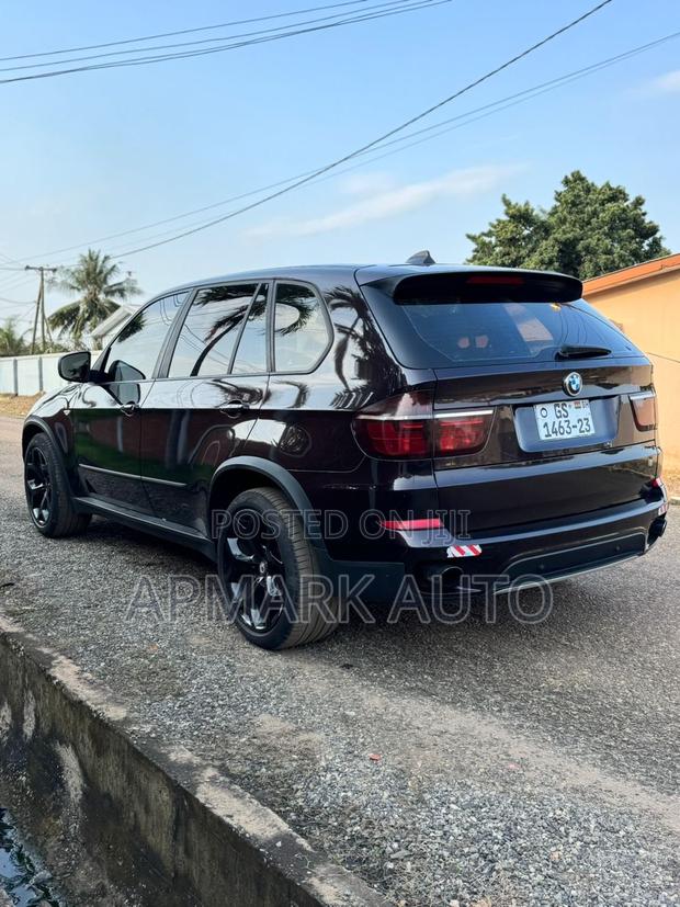 BMW X5 xDrive35i Premium AWD (3.0L 6cyl 8A) 2012 Black · Photo 3