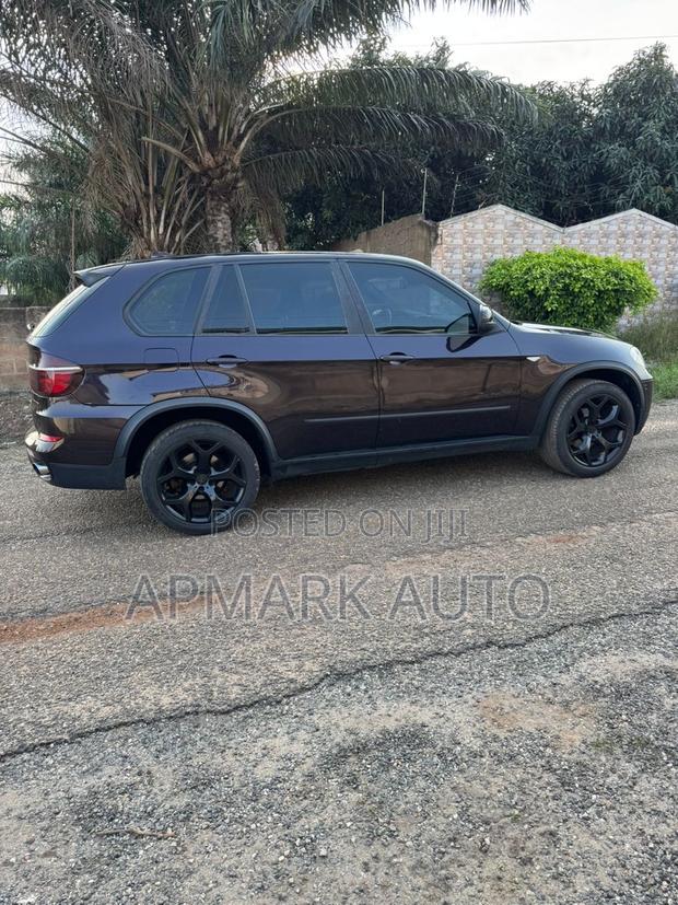 BMW X5 xDrive35i Premium AWD (3.0L 6cyl 8A) 2012 Black · Photo 4