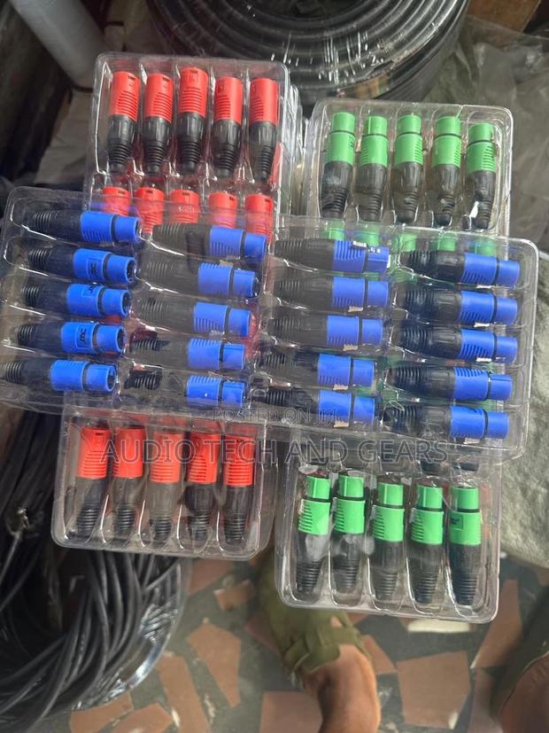 Canon Plugs (Male and Female) · Photo 1