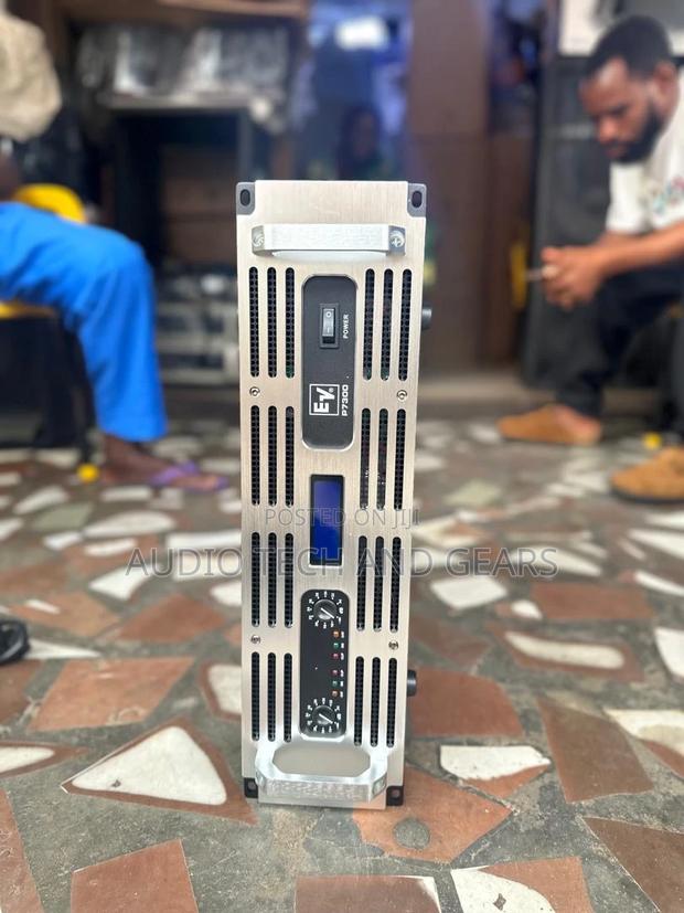 Ev P73000 Music Amplifier · Photo 1
