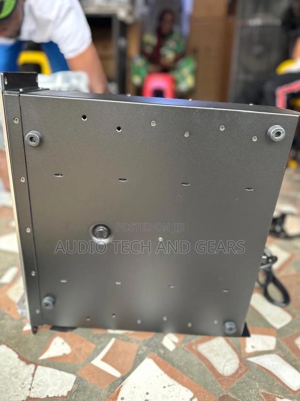 Ev P73000 Music Amplifier · Photo 4