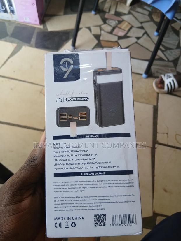 9t 40, 000 Mah Fast Charging Power Bank · Photo 2