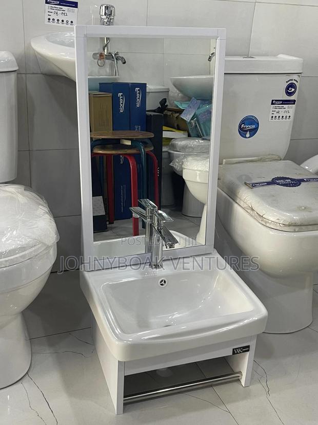 Cabinet Basin · Photo 2