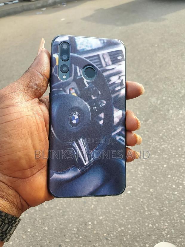 Huawei P Smart 2019 64 GB Black · Photo 2