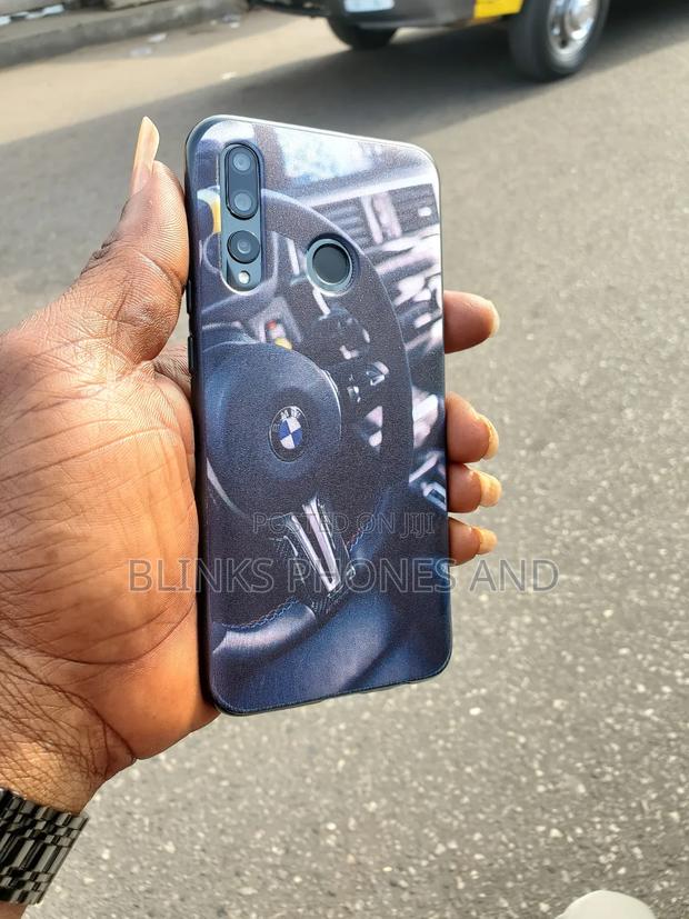 Huawei P Smart 2019 64 GB Black · Photo 3