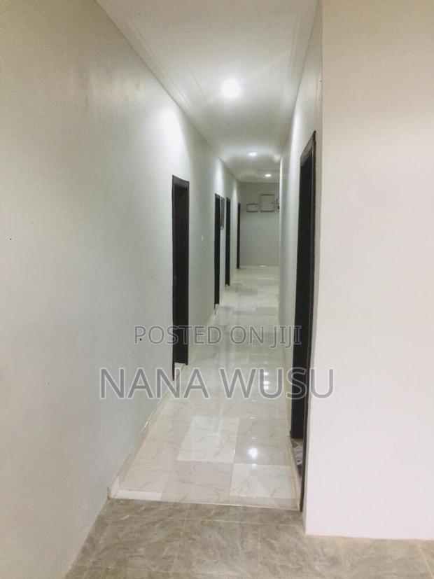 5bdrm House in Abuakwah Dkc, Kumasi Metropolitan for rent · Photo 3