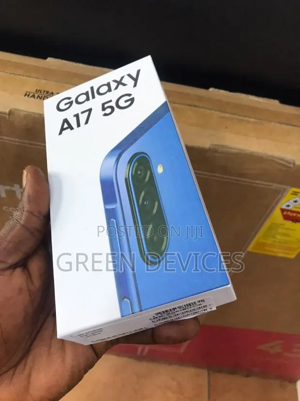 New Samsung Galaxy A17 5G 256 GB Blue · Photo 1