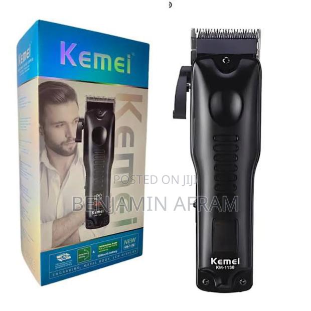 Convenient Barbering Machine. Km-1136 · Photo 1
