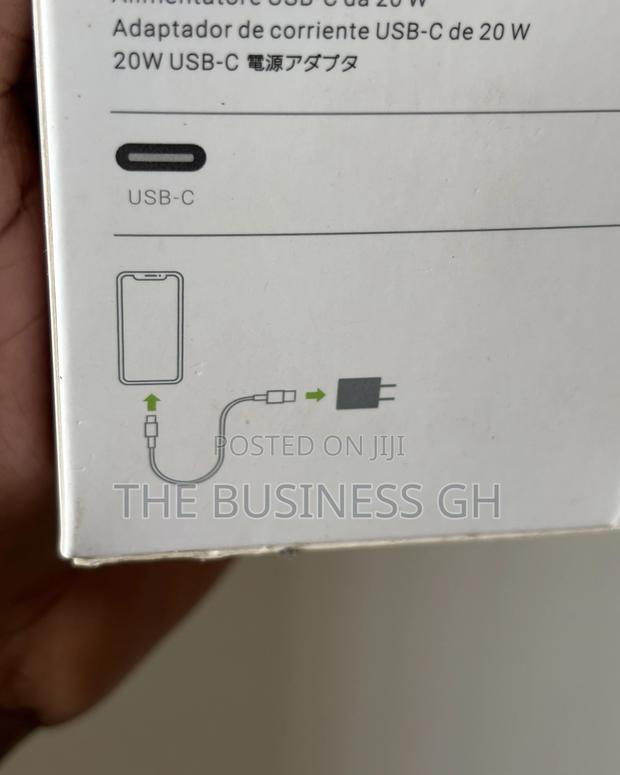 Apple / iPhone 2 Pin Type C Adapter · Photo 2