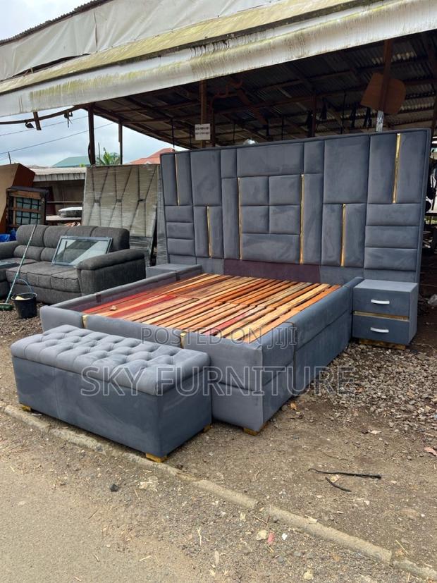 Super Over Size King-Size Bed Frame With 2 Side Drawers Ottoman · Photo 1