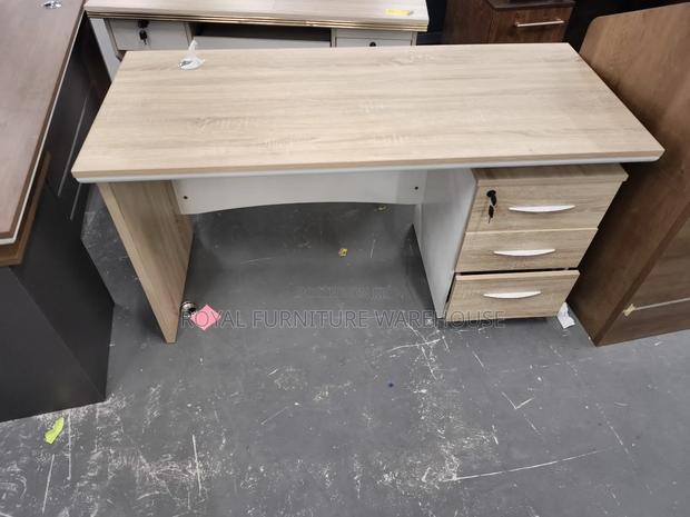 3 Lockers Is Office Desk · Photo 1