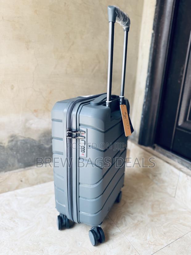 Ultra Strong Small Size 18inches Hand Luggage Anticrack Traveling Bag · Photo 3