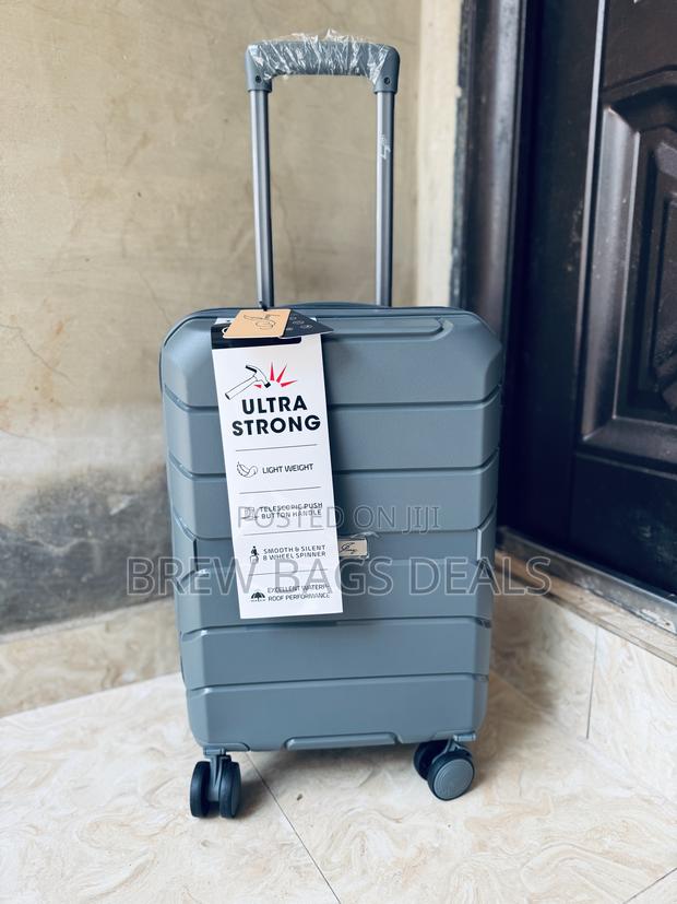 Ultra Strong Small Size 18inches Hand Luggage Anticrack Traveling Bag · Photo 1