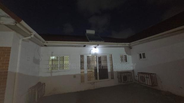 4bdrm House in Lashibi,Com18, Accra Metropolitan for rent · Photo 3