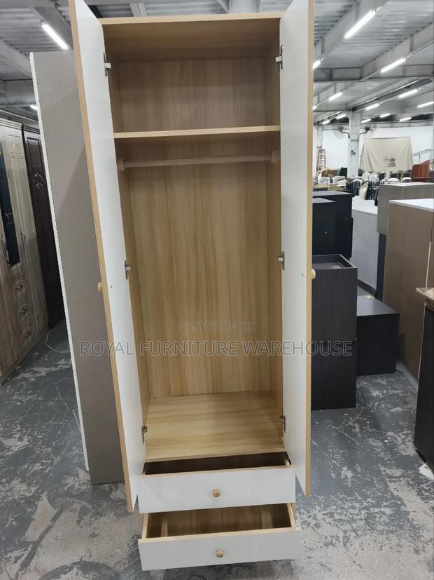 Small Size Wardrobe · Photo 2