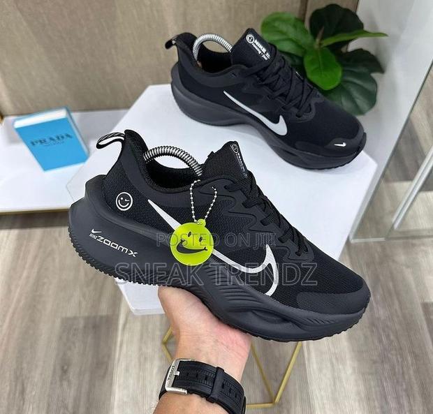 Nike Zoom Trainers Blacksilver · Photo 1