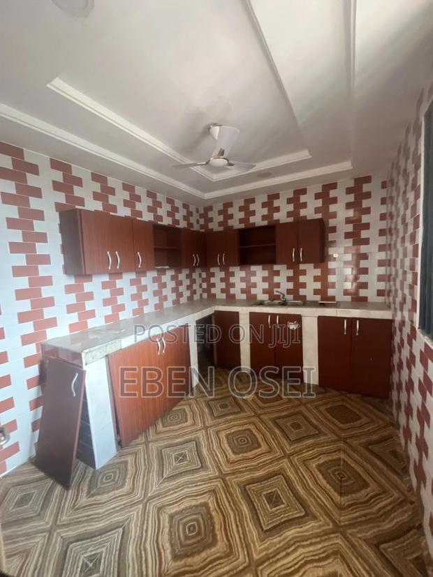 2bdrm Apartment in Dansoman for rent · Photo 6