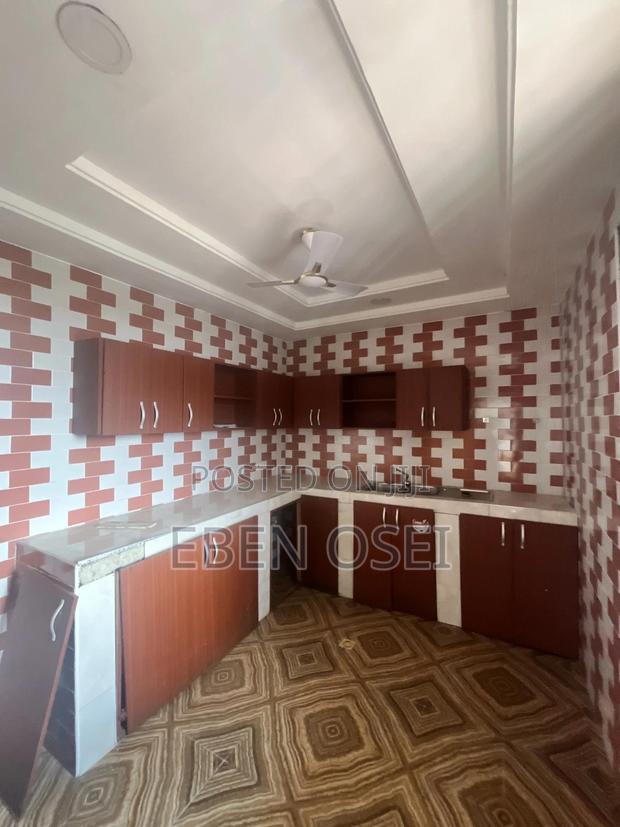 2bdrm Apartment in Dansoman for rent · Photo 7