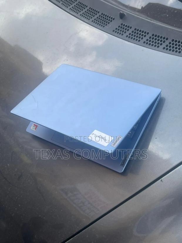 Laptop Lenovo 100e 4GB Intel Core I5 SSD 128GB · Photo 3