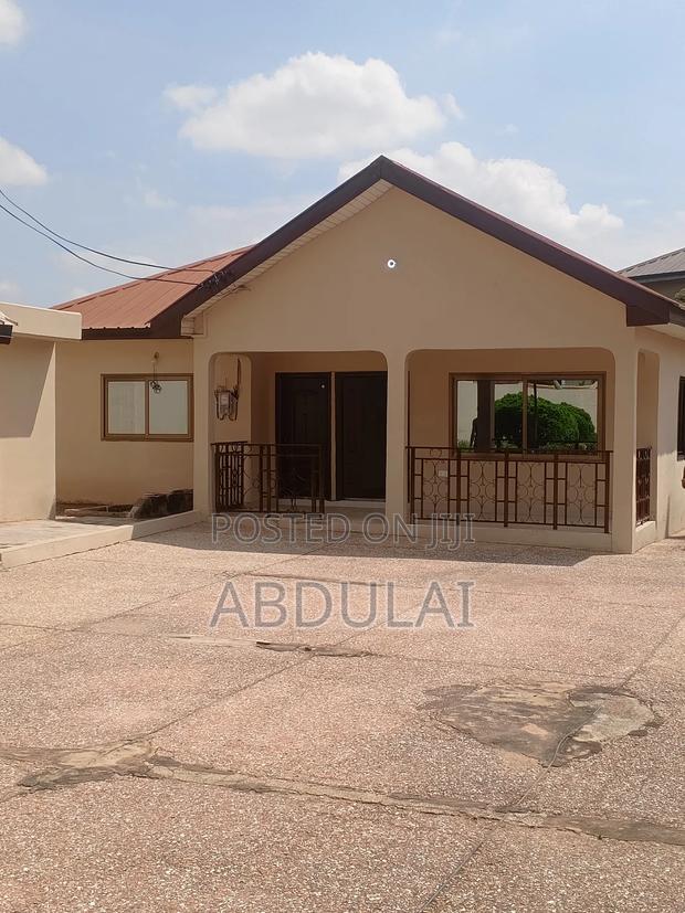 Four Bedroom Self Compound for Rent · Photo 5