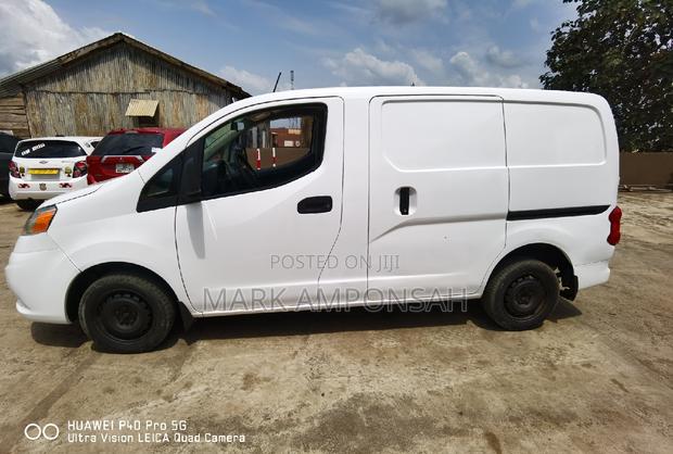 Nissan NV200 2015 White · Photo 8
