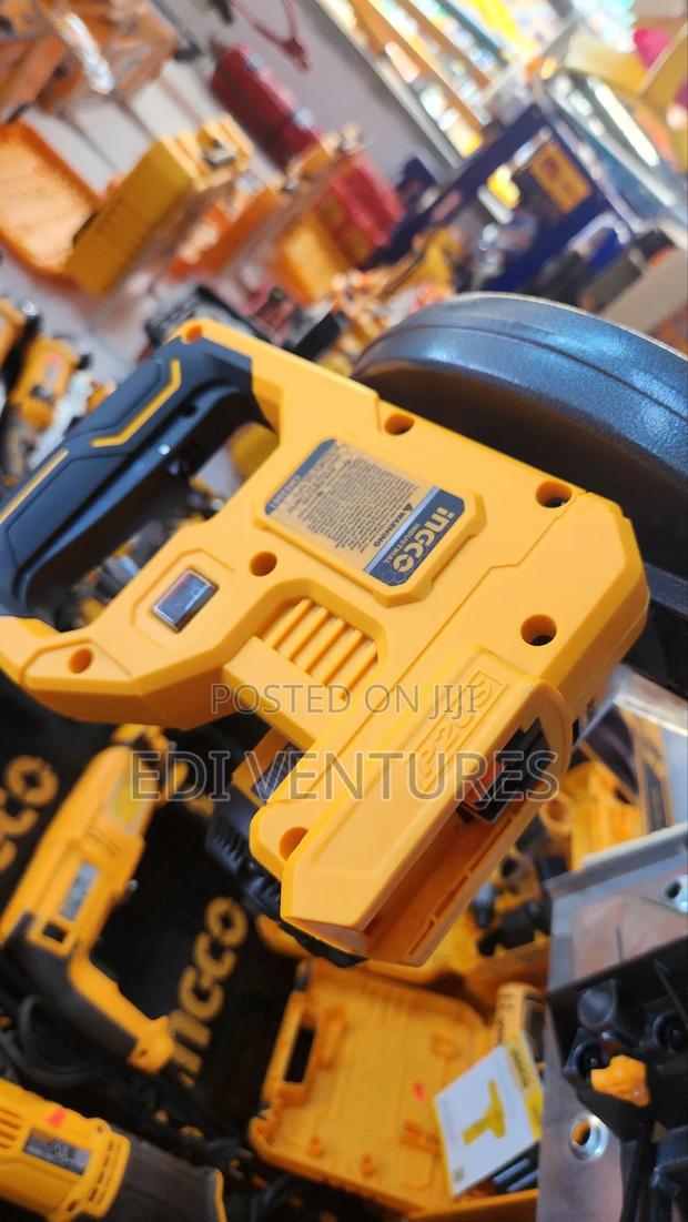 Ingco Cordless Mitre Saw · Photo 4