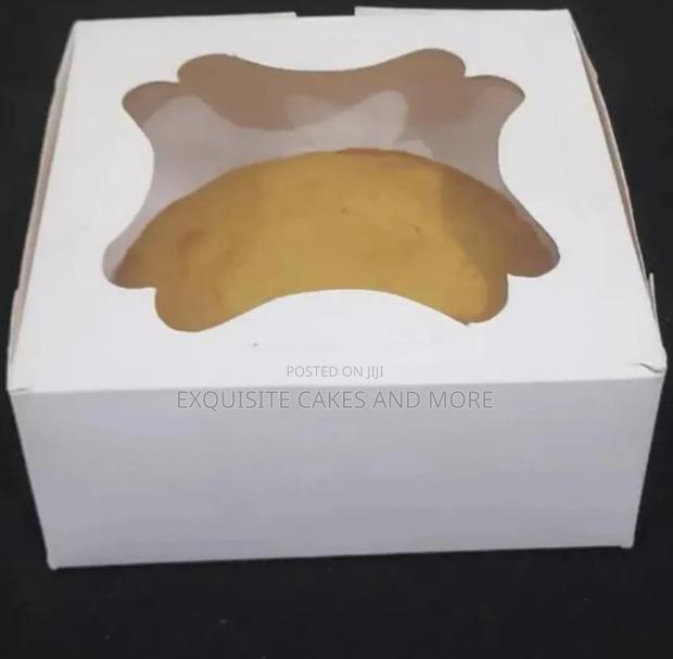 6 Inch Strawberry Raw Cake · Photo 3