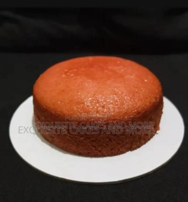 6 Inch Strawberry Raw Cake · Photo 1